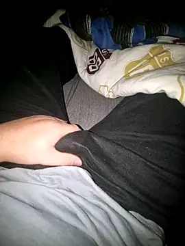 Snapshot of Noel24702 chatting on 12-21-25, 11:23 Noel24702 online show from 12-21-25, 11:23