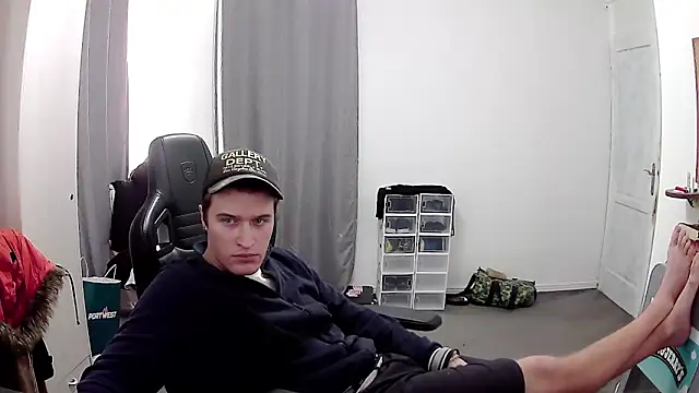 PKrisztian online show from 02-08-26, 06:11