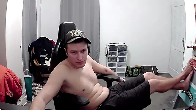 PKrisztian online show from 04-25-26, 10:40
