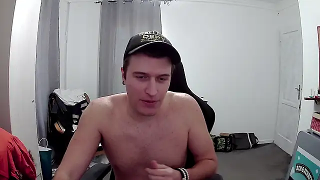 PKrisztian online show from 04-30-26, 08:42
