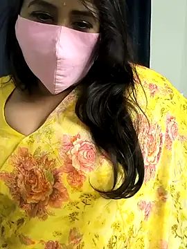 Snapshot of Selina_6 chatting on 01-03-25, 05:31 Selina 6 online show from 01-03-25, 05:31