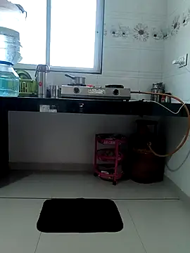 Snapshot of Selina_6 chatting on 02-11-25, 12:16 Selina 6 online show from 02-11-25, 12:16