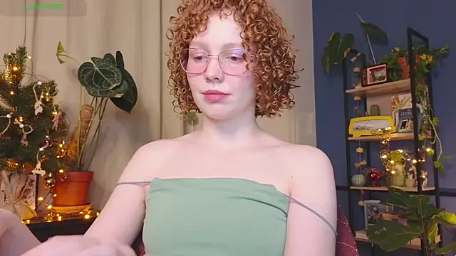 Snapshot of _lightmyfire chatting on 12-22-24, 04:50 lightmyfire online show from 12-22-24, 04:50