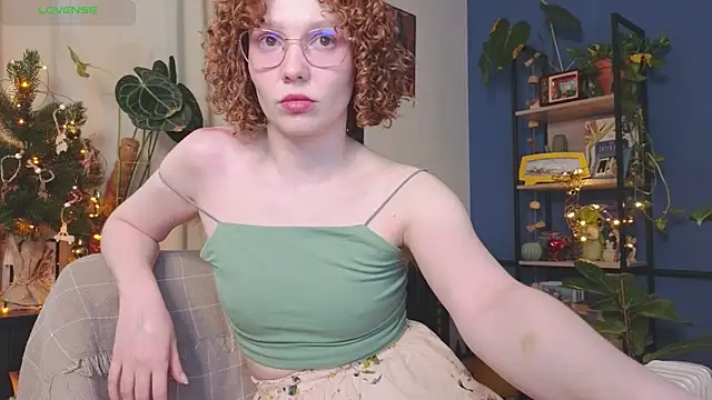 Snapshot of _lightmyfire chatting on 12-23-24, 08:44 lightmyfire online show from 12-23-24, 08:44