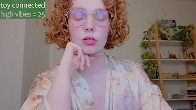 Snapshot of _lightmyfire chatting on 09-17-25, 03:46 lightmyfire online show from 09-17-25, 03:46