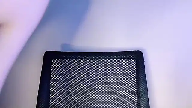 Baenee online show from 04-27-26, 03:10