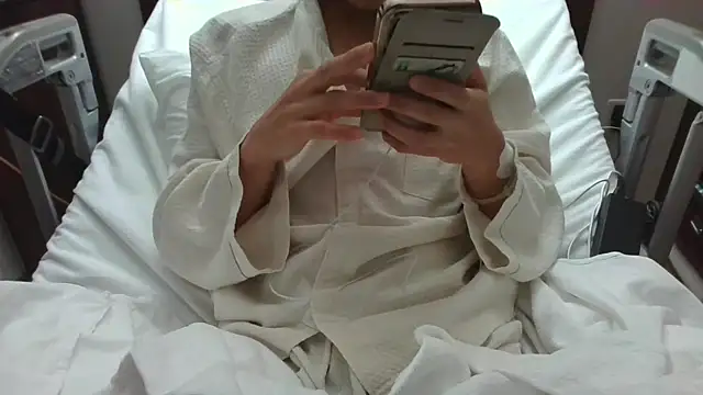 Snapshot of matu050556 chatting on 12-20-25, 10:22 matu050556 online show from 12-20-25, 10:22