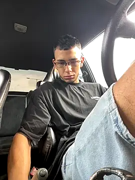 Snapshot of SymonPrince chatting on 10-06-25, 12:57 SymonPrince online show from 10-06-25, 12:57