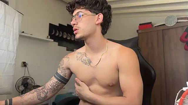 Kisan Smith online show from 04-23-26, 03:03