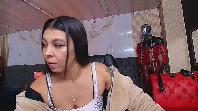 Snapshot of Juliet_Nasty chatting on 06-18-26, 11:58 Juliet Nasty online show from 06-18-26, 11:58