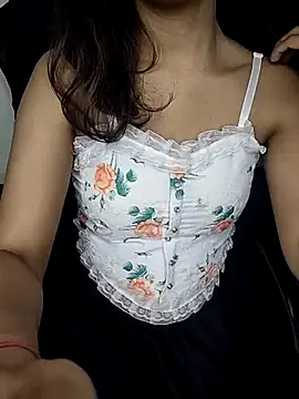 Snapshot of Leeeezzzz_roy chatting on 02-20-25, 08:36 Leeeezzzz roy online show from 02-20-25, 08:36