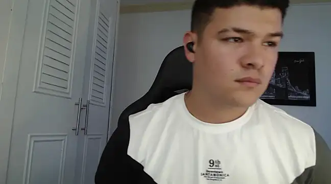 Plug Control online show from 01-28-25, 07:21