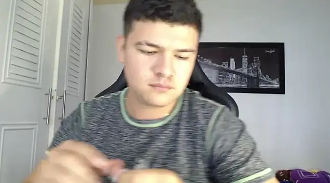 Plug Control online show from 02-11-25, 06:33