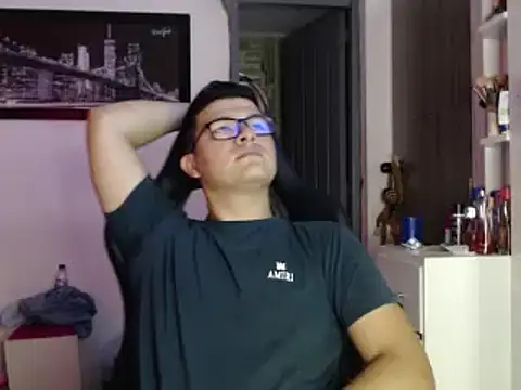 Plug Control online show from 02-25-25, 07:25