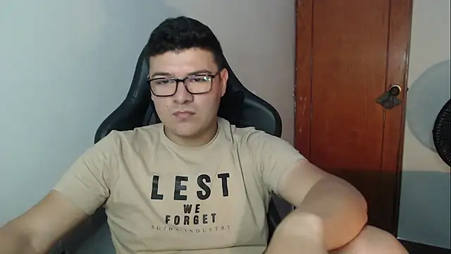 Plug Control online show from 12-17-25, 06:58