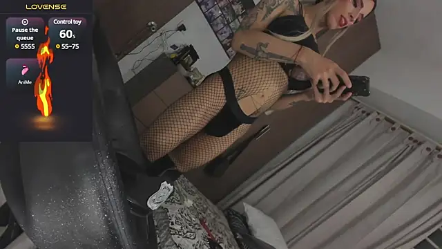 MissIvanna online show from 03-18-25, 01:43