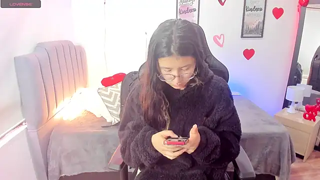 Amy joones online show from 02-20-25, 01:30