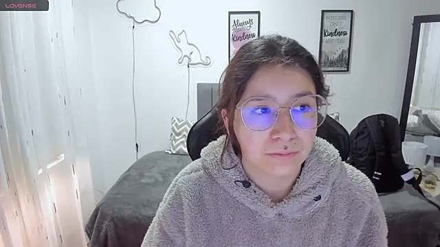 Amy joones online show from 10-08-25, 12:14