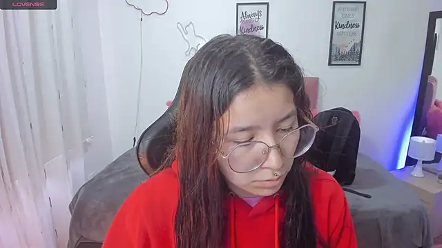 Amy joones online show from 11-08-25, 12:38