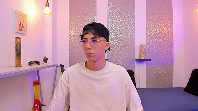 Nikolay Gregori online show from 11-04-25, 04:11