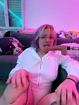 LaskaLeRoomba online show from 12-02-25, 09:58