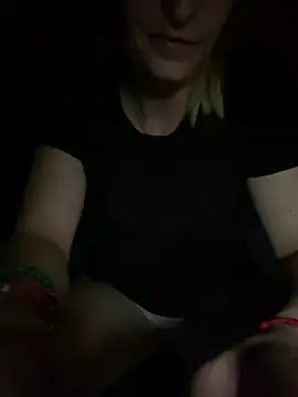 Snapshot of ToAnWTW chatting on 10-20-25, 06:52 ToAnWTW online show from 10-20-25, 06:52