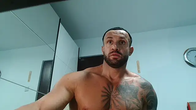 Magnificmuscles89 online show from 05-18-26, 10:32