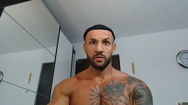 Magnificmuscles89 online show from 07-21-26, 11:07