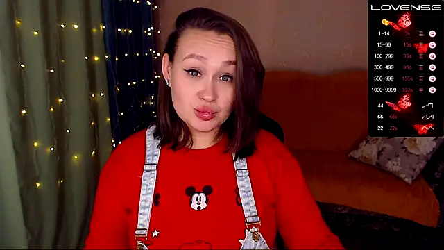 Snapshot of Cutie-Melanie chatting on 12-25-24, 06:41 Cutie-Melanie online show from 12-25-24, 06:41