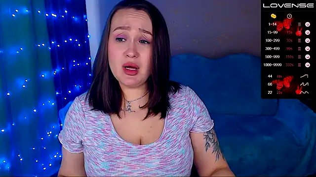 Snapshot of Cutie-Melanie chatting on 03-21-25, 11:55 Cutie-Melanie online show from 03-21-25, 11:55