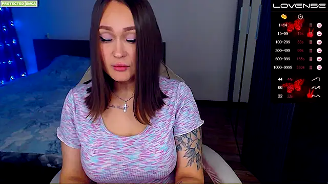 Snapshot of Cutie-Melanie chatting on 09-28-25, 04:23 Cutie-Melanie online show from 09-28-25, 04:23