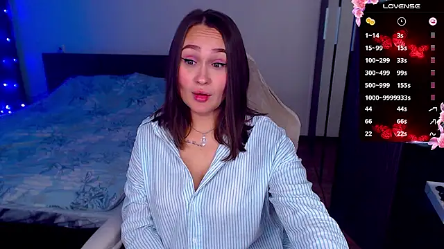 Snapshot of Cutie-Melanie chatting on 10-11-25, 06:50 Cutie-Melanie online show from 10-11-25, 06:50