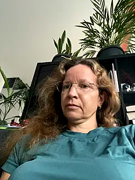 AnnikaRose online show from 09-26-25, 06:06