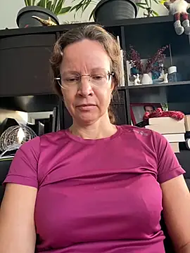 AnnikaRose online show from 10-02-25, 05:58