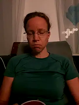 AnnikaRose online show from 11-24-25, 06:46