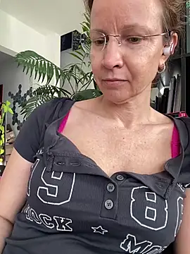 AnnikaRose online show from 03-12-26, 07:36