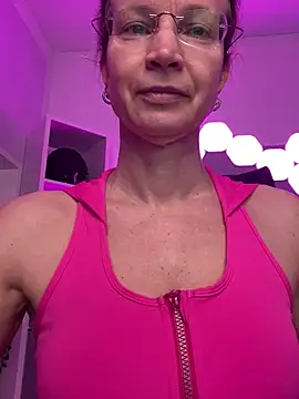 AnnikaRose online show from 04-06-26, 07:20