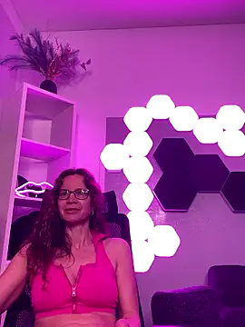 AnnikaRose online show from 05-21-26, 03:46