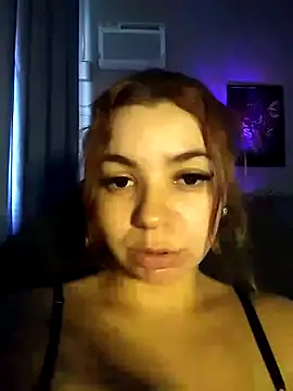 Snapshot of HotRuiva chatting on 02-25-25, 01:17 HotRuiva online show from 02-25-25, 01:17