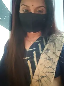 Snapshot of Aishwaryaa_69 chatting on 02-23-25, 02:35 Aishwaryaa 69 online show from 02-23-25, 02:35