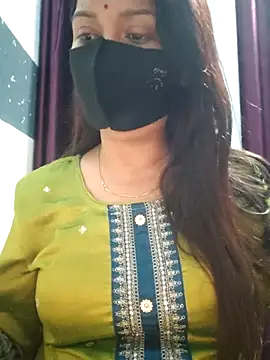 Snapshot of Aishwaryaa_69 chatting on 03-03-25, 02:47 Aishwaryaa 69 online show from 03-03-25, 02:47