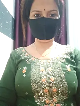 Snapshot of Aishwaryaa_69 chatting on 03-04-25, 03:22 Aishwaryaa 69 online show from 03-04-25, 03:22