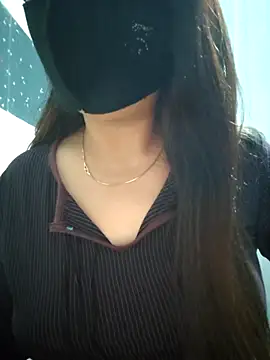 Snapshot of Aishwaryaa_69 chatting on 03-06-25, 02:41 Aishwaryaa 69 online show from 03-06-25, 02:41