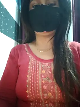 Snapshot of Aishwaryaa_69 chatting on 03-08-25, 10:22 Aishwaryaa 69 online show from 03-08-25, 10:22