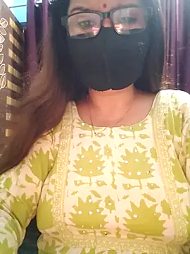 Snapshot of Aishwaryaa_69 chatting on 09-12-25, 03:34 Aishwaryaa 69 online show from 09-12-25, 03:34