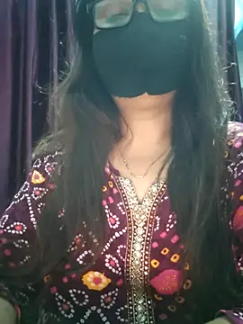 Snapshot of Aishwaryaa_69 chatting on 09-16-25, 04:30 Aishwaryaa 69 online show from 09-16-25, 04:30