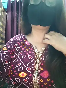 Snapshot of Aishwaryaa_69 chatting on 09-20-25, 02:45 Aishwaryaa 69 online show from 09-20-25, 02:45