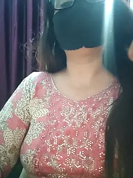 Snapshot of Aishwaryaa_69 chatting on 09-20-25, 02:51 Aishwaryaa 69 online show from 09-20-25, 02:51