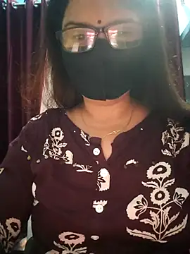 Snapshot of Aishwaryaa_69 chatting on 09-28-25, 08:09 Aishwaryaa 69 online show from 09-28-25, 08:09