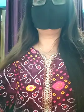 Snapshot of Aishwaryaa_69 chatting on 10-05-25, 04:05 Aishwaryaa 69 online show from 10-05-25, 04:05